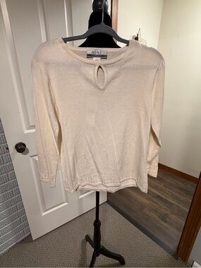 NWT Nine & Company Ivory Silk Blend Lightweight Sweater Large